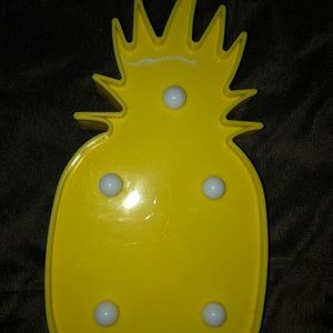 Pineapple Light